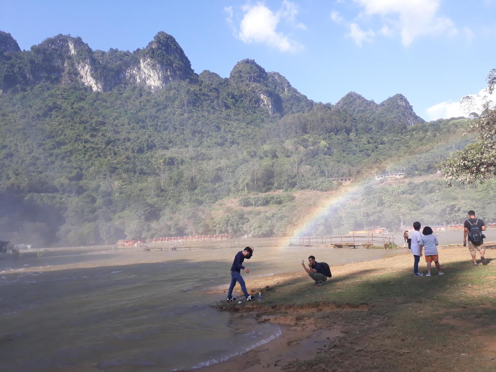 A Sy Ban Gioc Homestay - Lang Da Khuoi Ky Cao Bang Eksteriør bilde